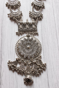 Long Silver Finish Metal Necklace Set with Intricate Detailing