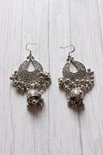 Load image into Gallery viewer, Long Silver Finish Metal Necklace Set with Intricate Detailing
