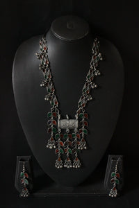 Red & Green Glass Stones Embedded Leaf Motif Oxidised Finish Necklace Set