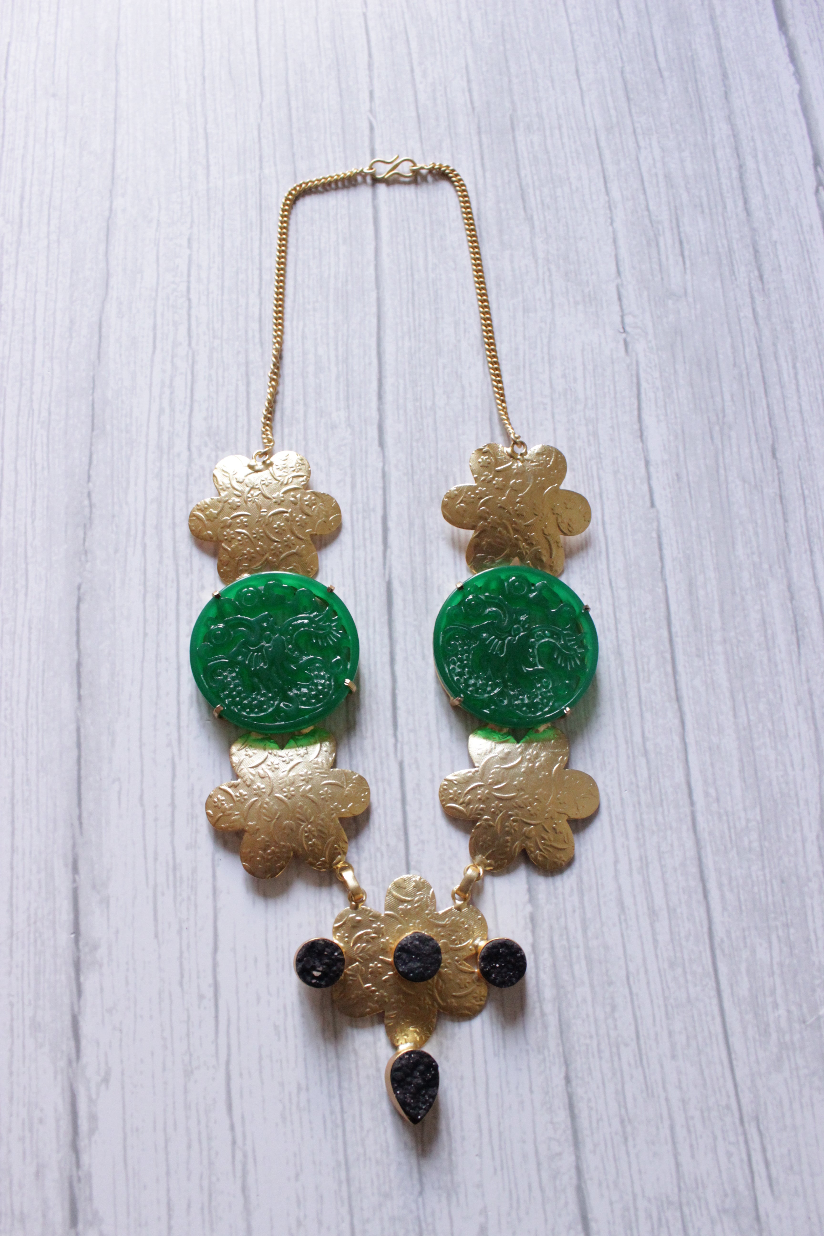 Carving Green Onyx Druzy Gold Plated Necklace