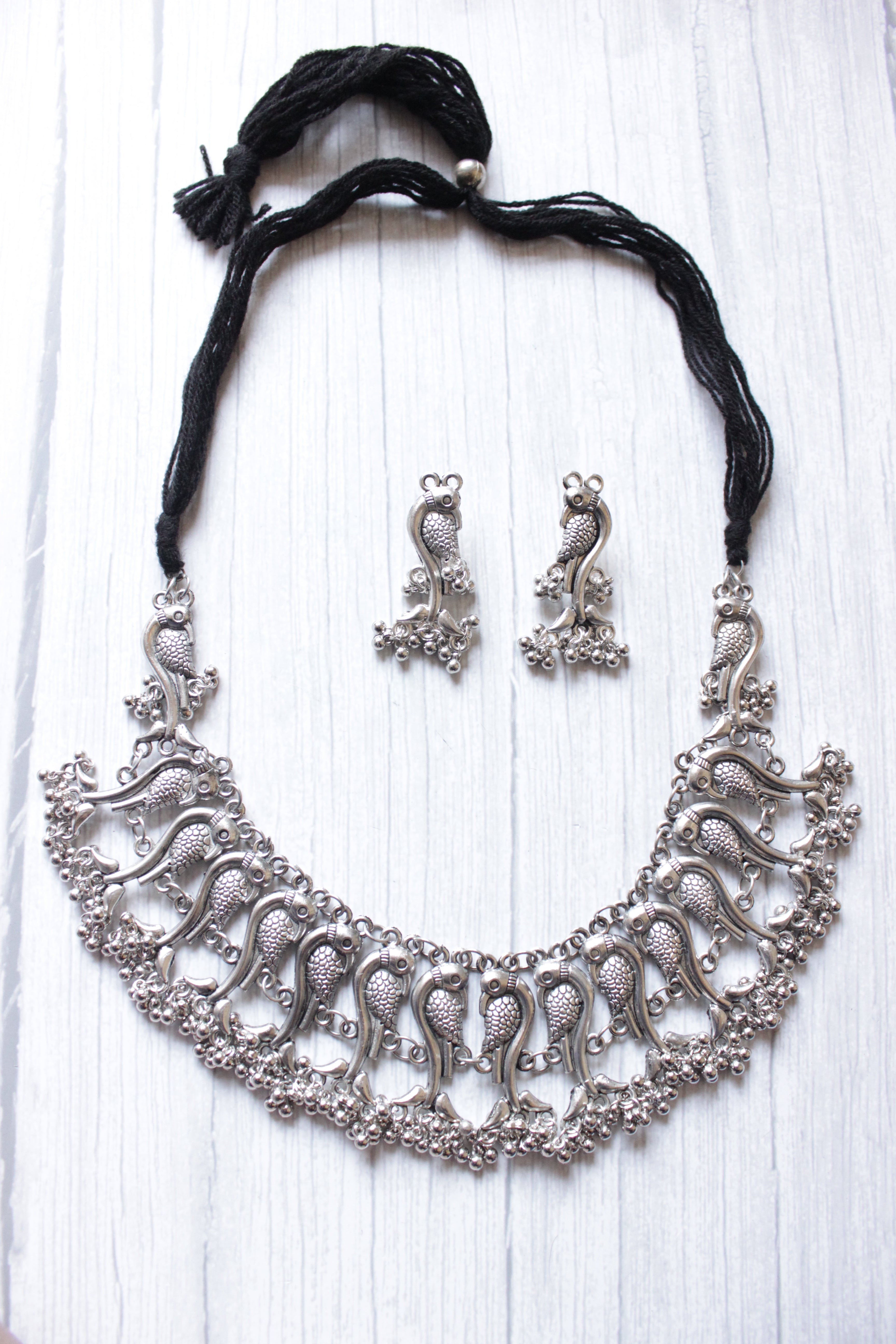 Peacock Motifs Intricately Detailed Adjustable Thread Closure Necklace set