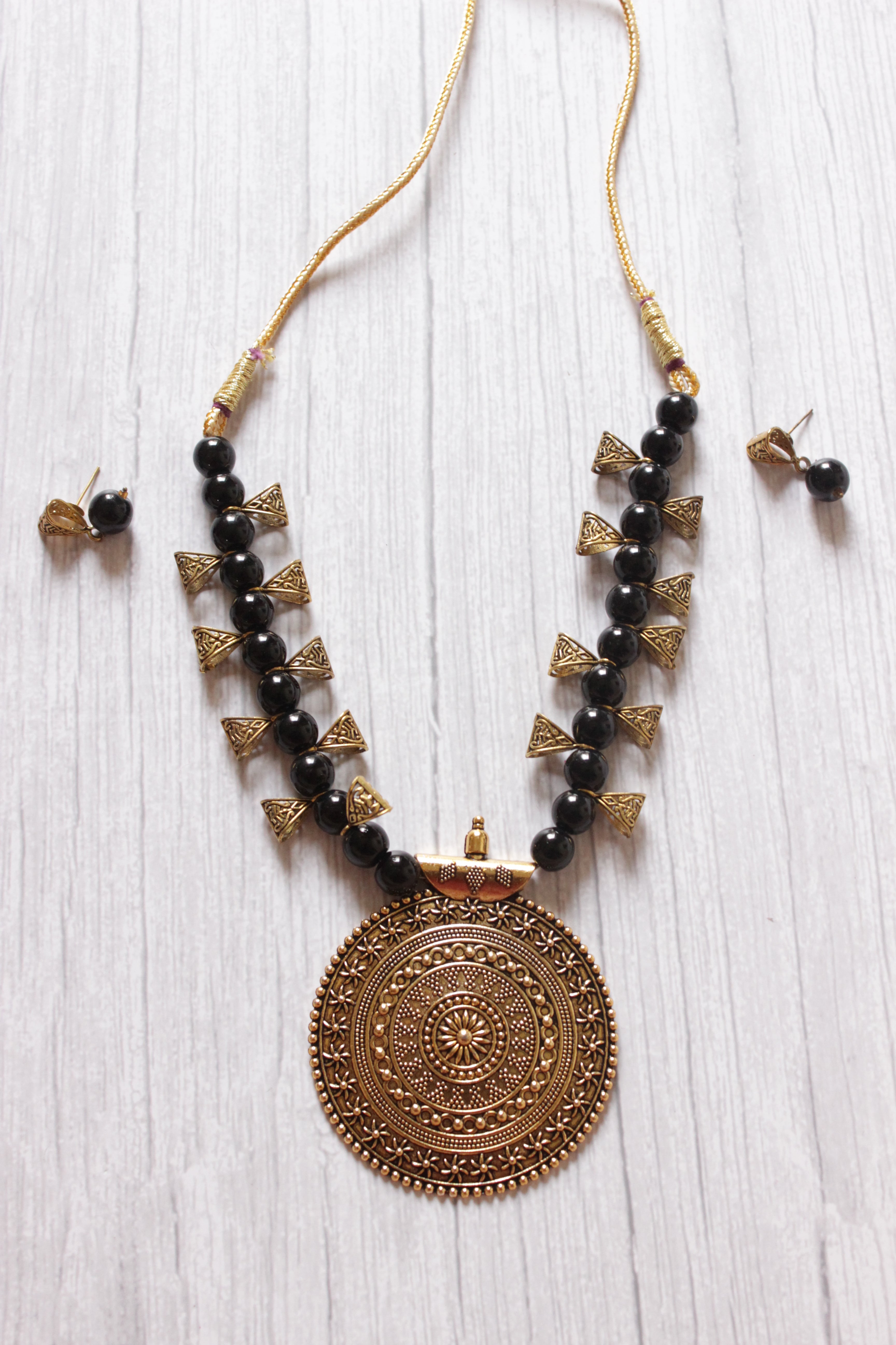 Black Copper Plated Pearl Necklace Set