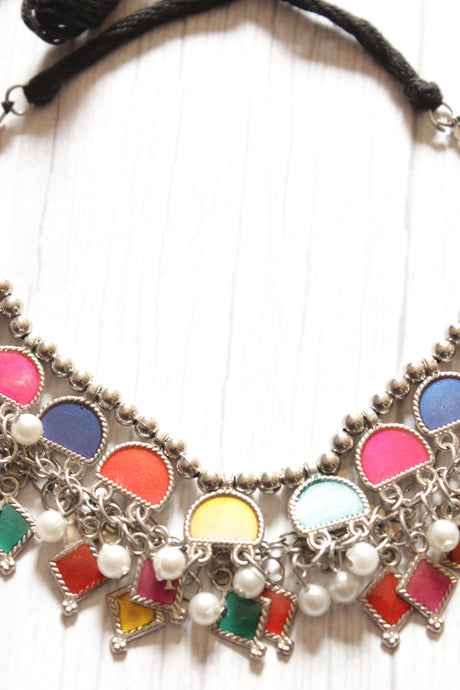 Vibrant Multi-Color Glass Stones Embedded Adjustable Length Thread Closure Choker Necklace Set