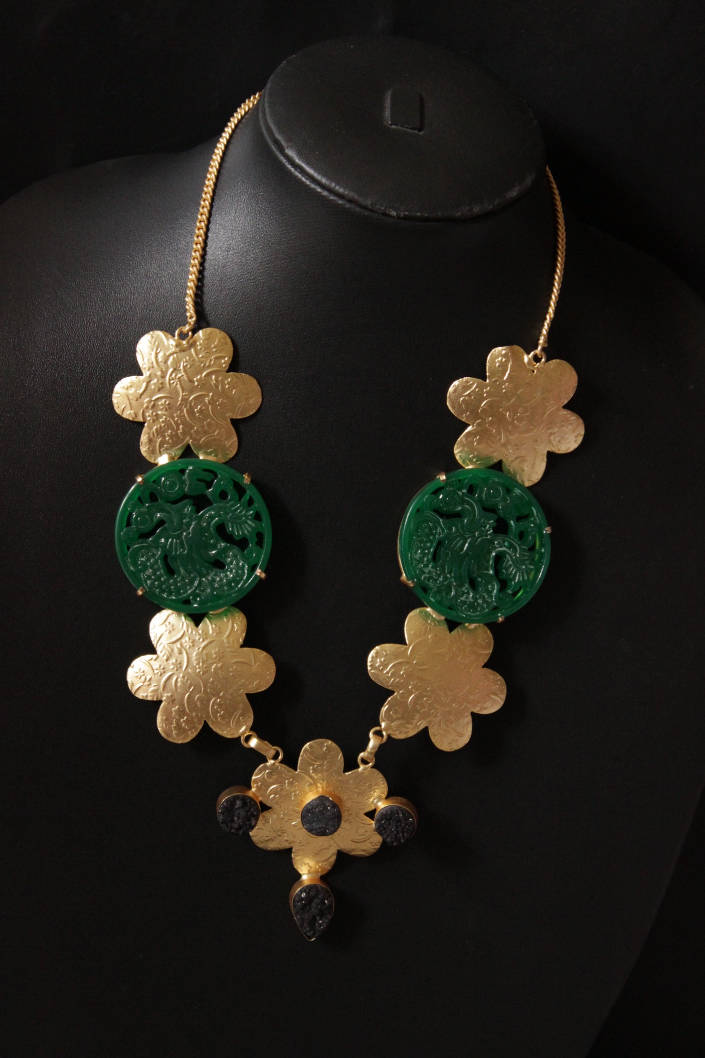 Carving Green Onyx Druzy Gold Plated Necklace