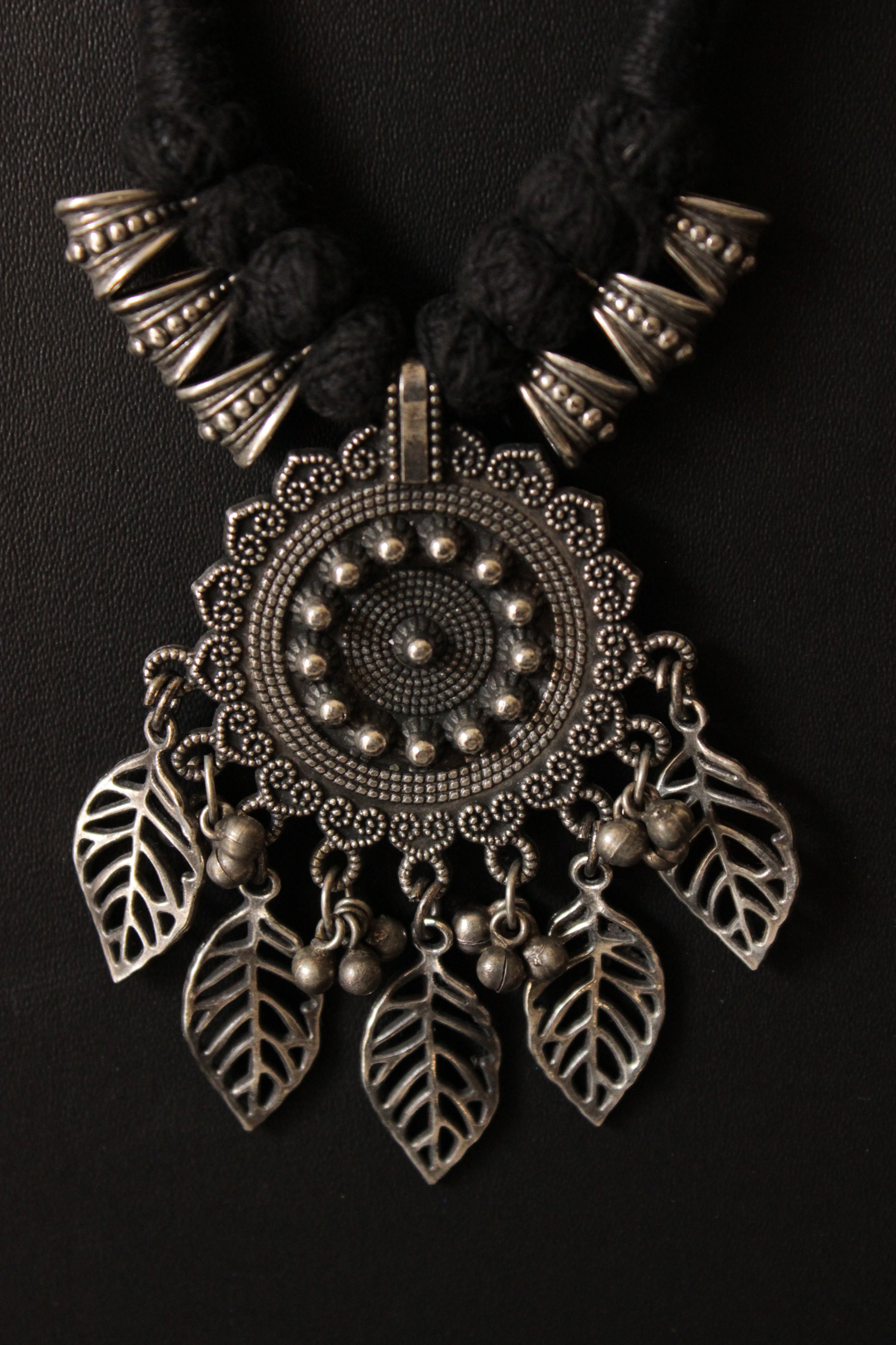 Leaf and Concentric Circles Elaborately Detailed Adjustable Thread Closure Premium Oxidised Finish Brass Necklace