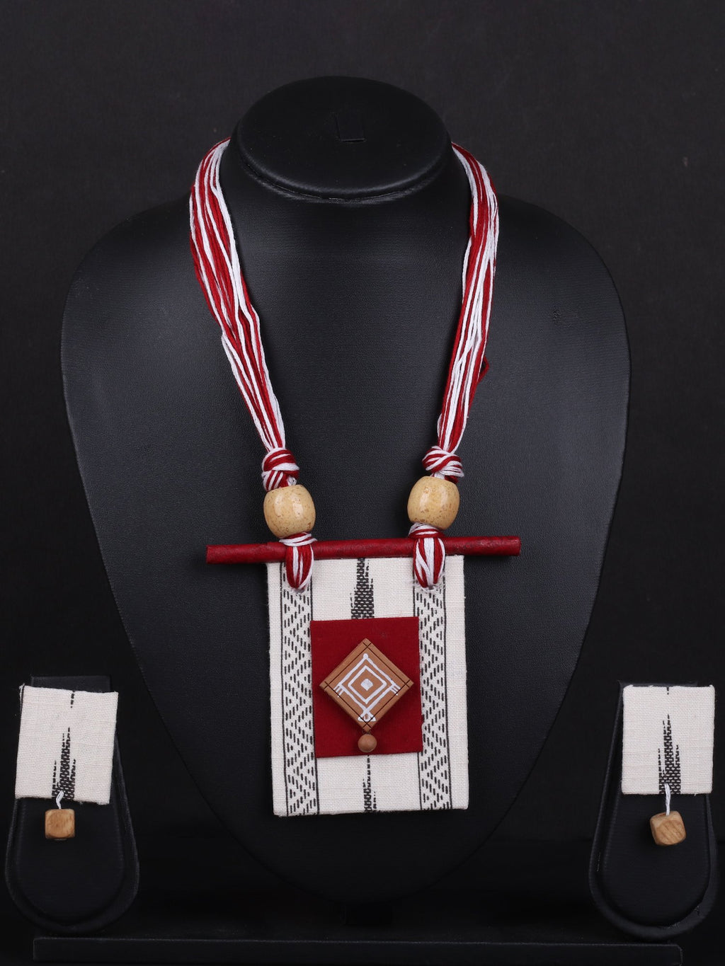 Gorgeous Fabric Necklace Set - A Local Tribe