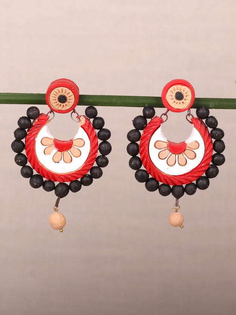 Multi-colored Crescent shaped Chandbalis - A Local Tribe